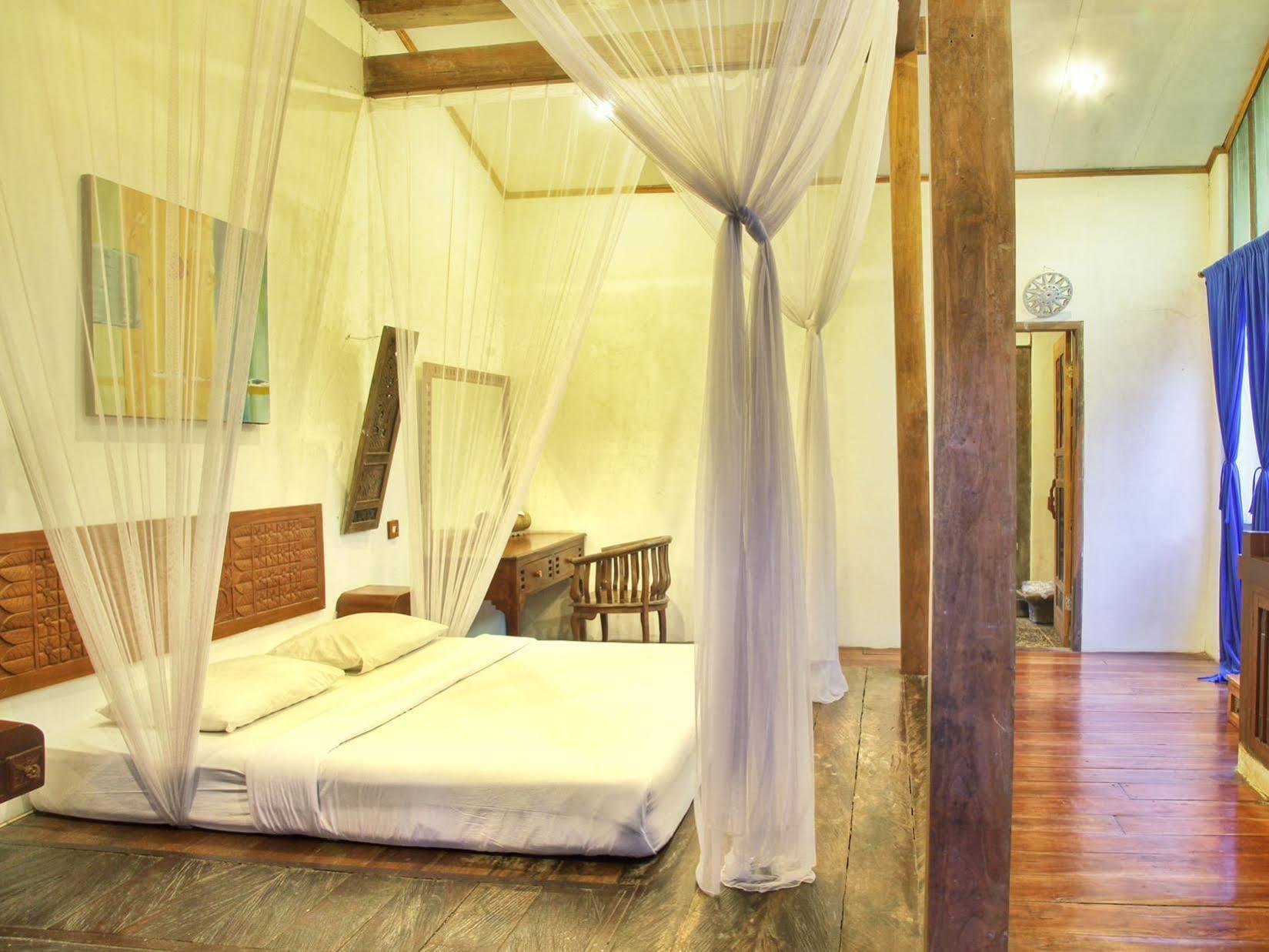 Sapulidi Cafe, Gallery & Resort Lembang Exterior foto