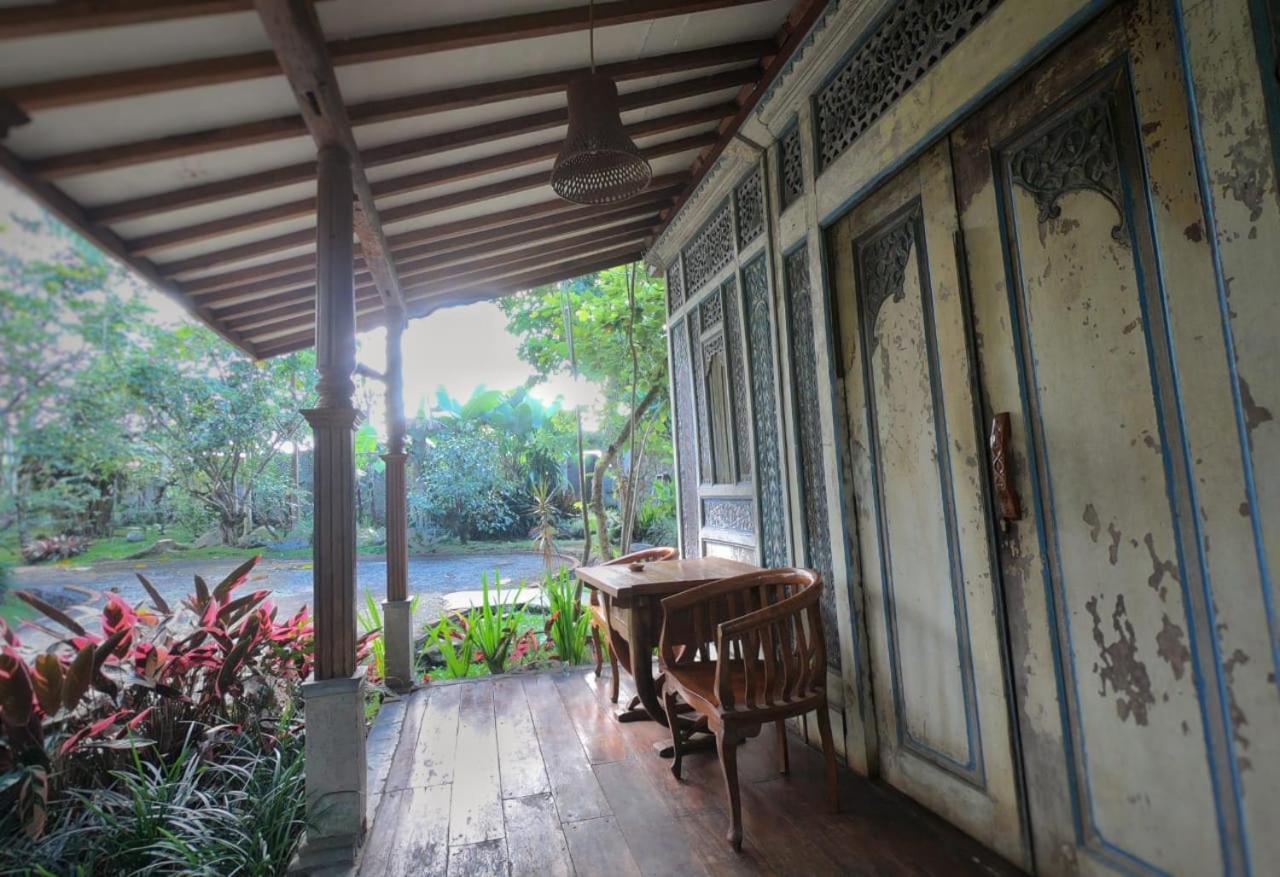 Sapulidi Cafe, Gallery & Resort Lembang Exterior foto